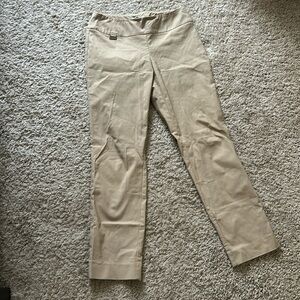 Peck & Peck Petites size 4 khaki pants